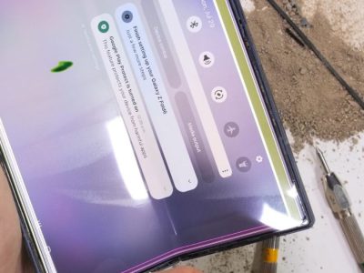 Galaxy Z Durability tests dégradation du pli après 50 000 cycles